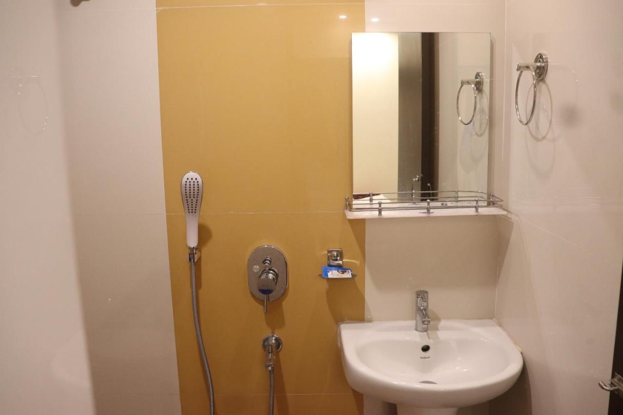 דיגה Hotel Royal View New Digha מראה חיצוני תמונה