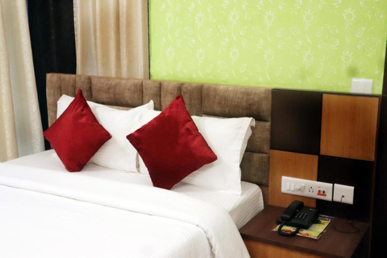דיגה Hotel Royal View New Digha מראה חיצוני תמונה